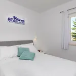 Magdalena Mit Privatem Pool By Interhome * Porat (Krk)