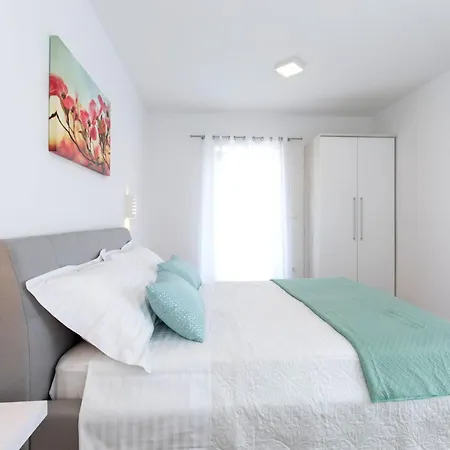 Magdalena Mit Privatem Pool By Interhome Holiday home *